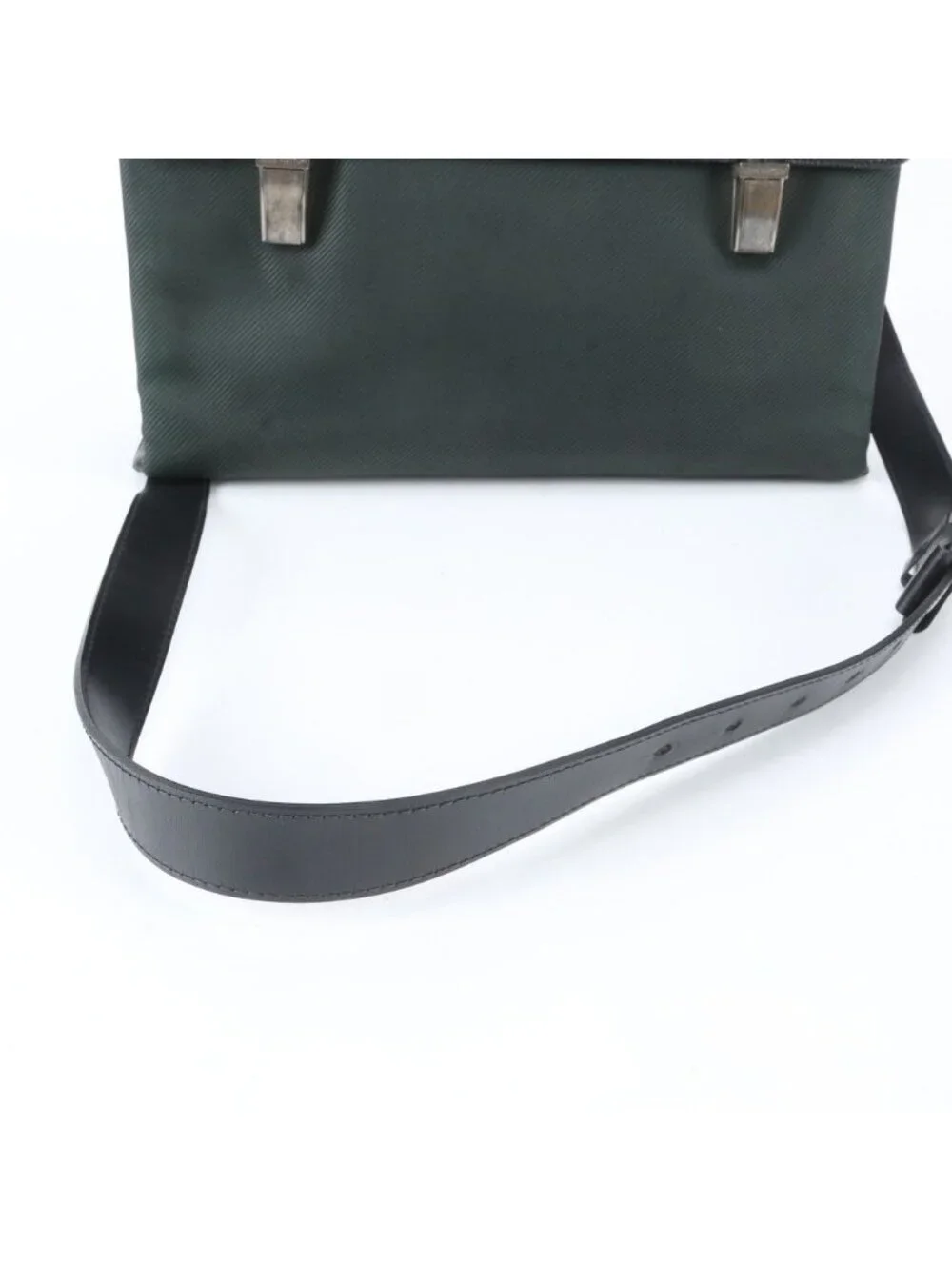 Louis Vuitton Taiga Saratov GM Leather Shoulder Bag Crossbody Messenger